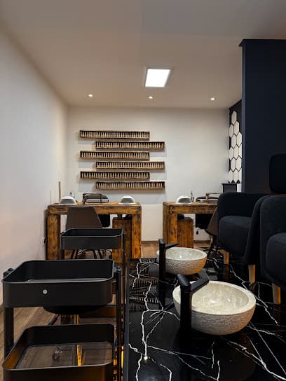 The Nail2Learn academy classroom at Zieglergasse 36