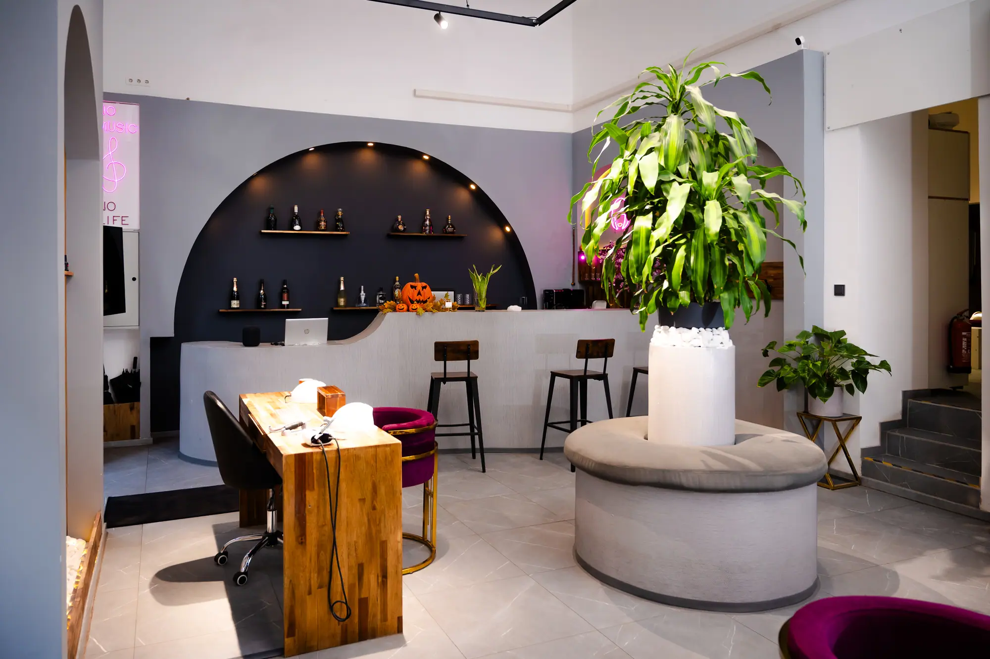 Im Kursraum von Nail2Learn in Wien